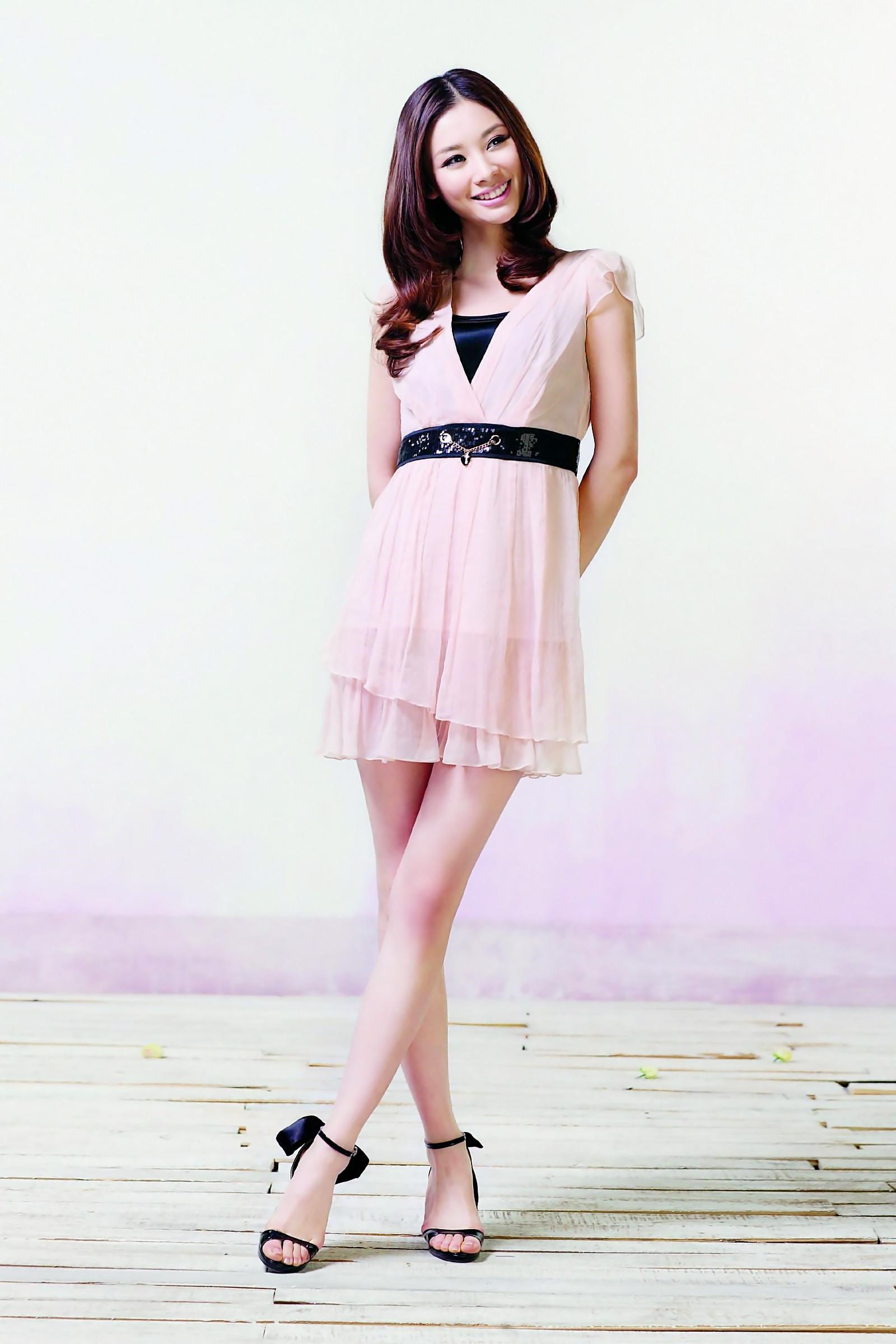 脱美女衣服，玩转有趣小游戏