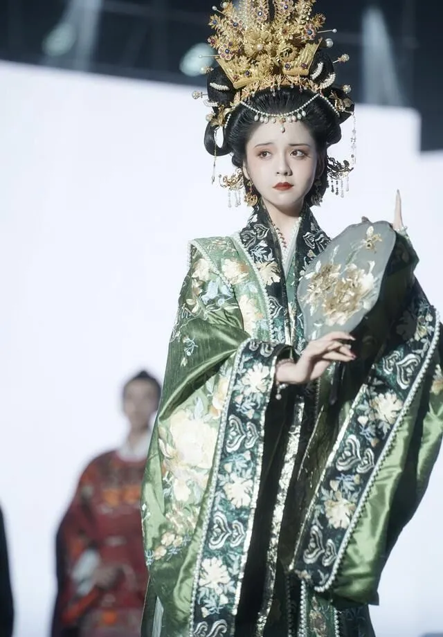 古风换装游戏推荐女生_古风换装游戏破解版_古风换装游戏