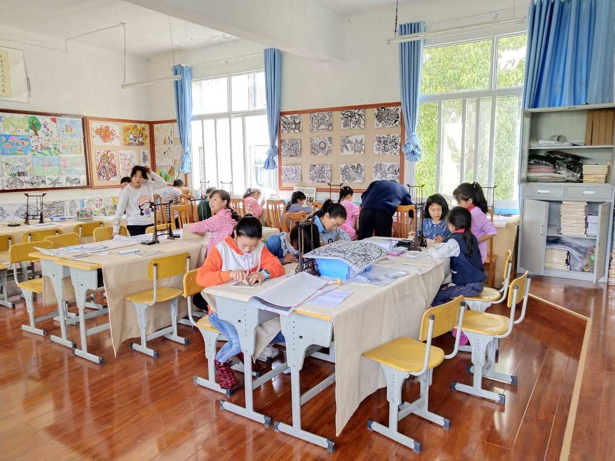只只学园_崩坏学园2学园怪谈_微酸学园abctxt