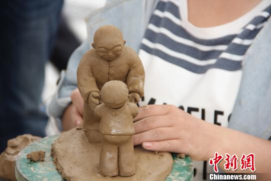 网络用语胶泥是什么意思_胶泥是什么意思_胶泥是干什么用的