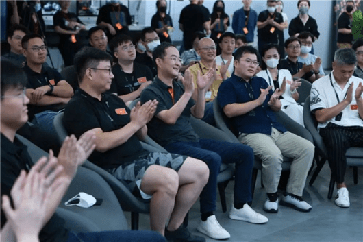 裸代视频全集迅雷下载_视频app下载_富二代小视频软件下载