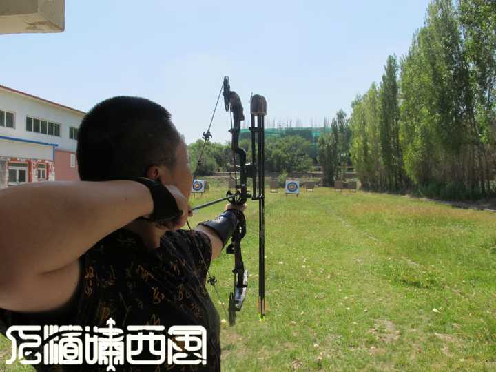 开弓不放箭_弓箭手放箭_放箭的弓