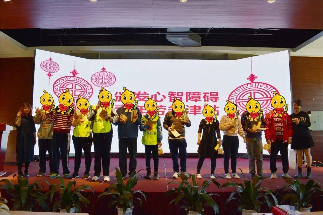 能联网玩的大富翁_可以线上玩的大富翁_手机上联网玩大富翁的游戏