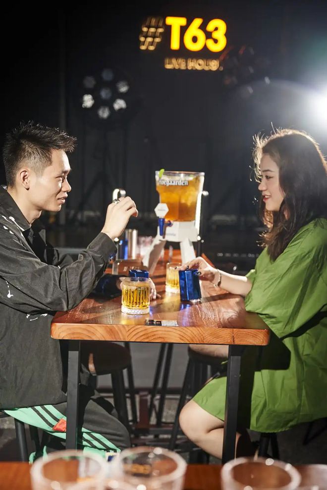 手机游戏吃酒-手机游戏：让你欲罢不能的娱乐方式