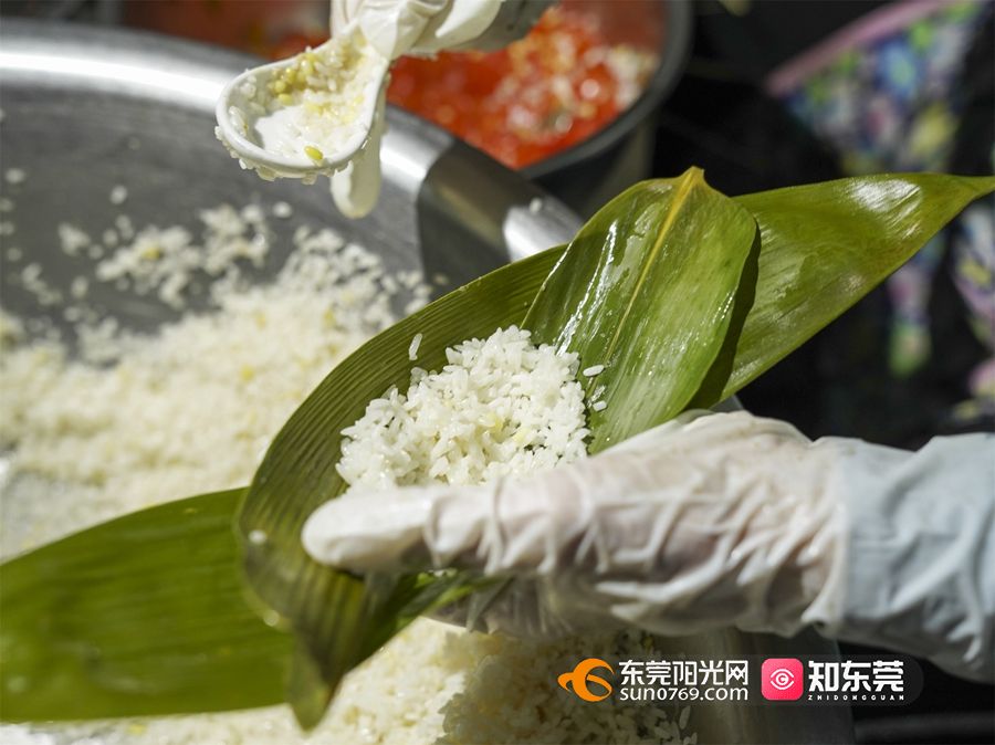 粽子糯米包子饺子玉米_粽子糯米包五月端阳到_一斤糯米能包几个粽子