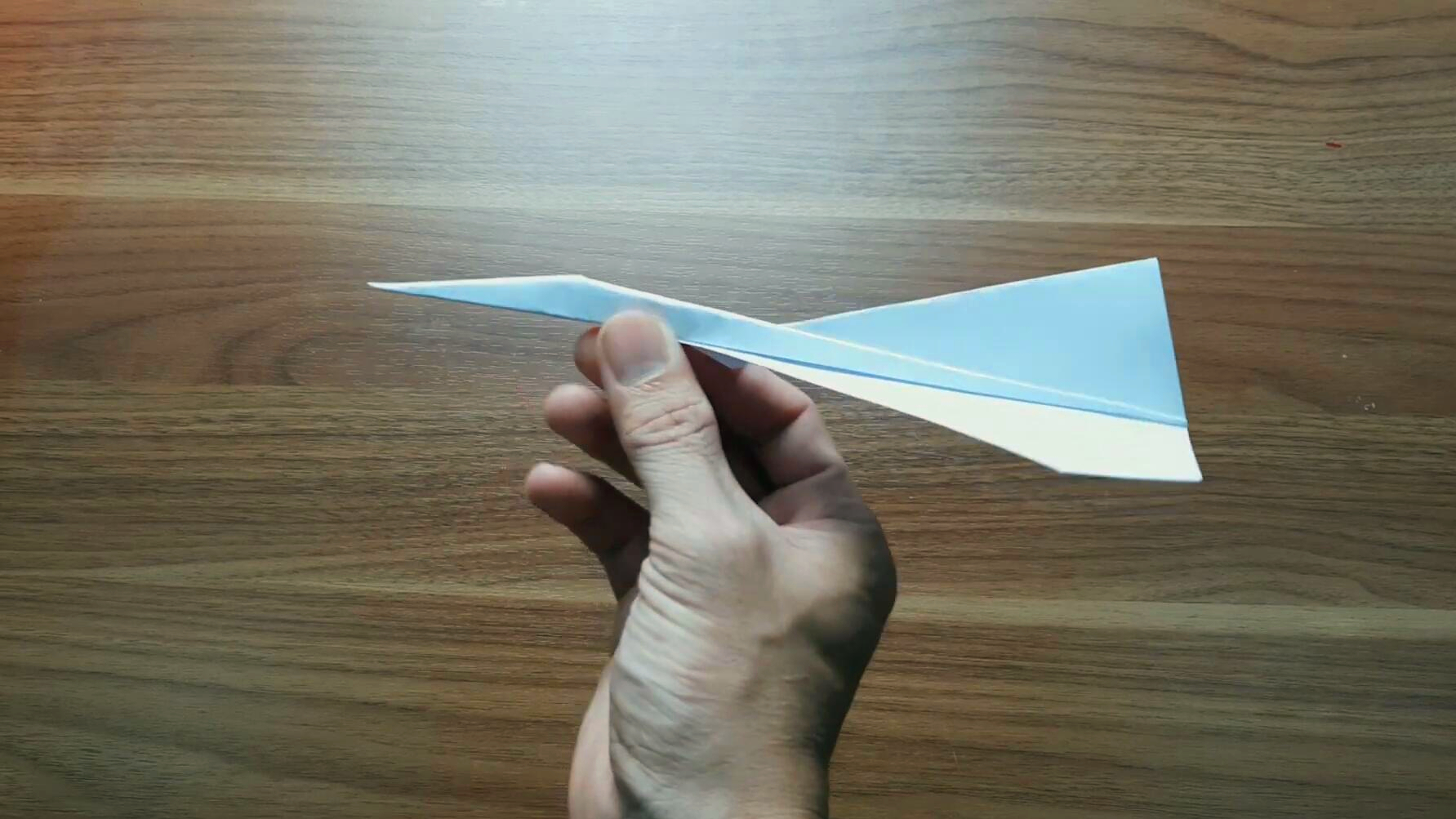 纸飞机安卓版_纸飞机手机游戏忘了名字了_手机游戏 纸飞机
