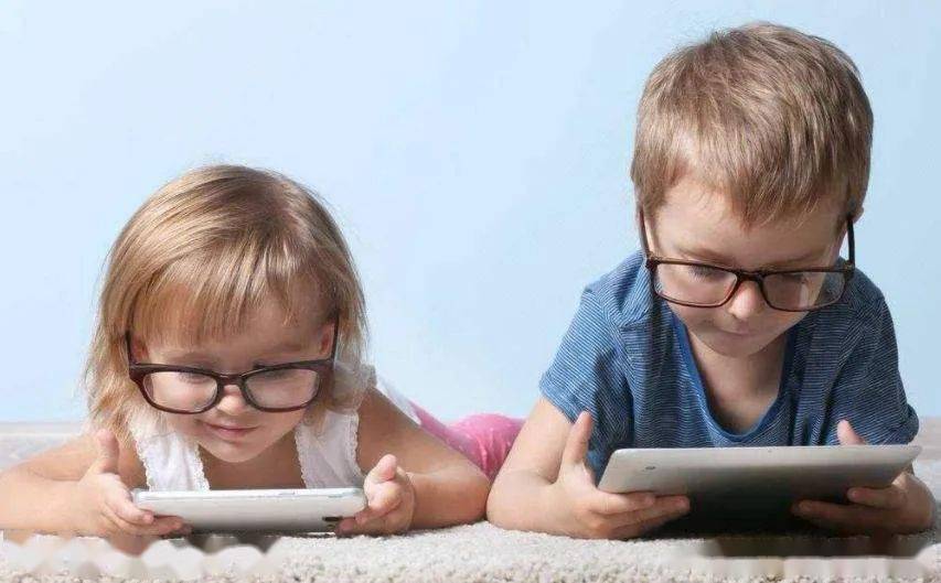 骗小孩玩游戏_手机游戏骗孩子钱该怎么办_手机游戏骗小孩
