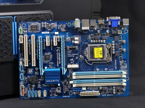 b360主板配什么cpu_主板配cpu最佳配置表_主板螺丝是机箱配还是主板配