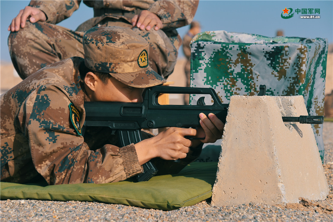 射击手机游戏单机_手机射击fps游戏_射击手机游戏盘点