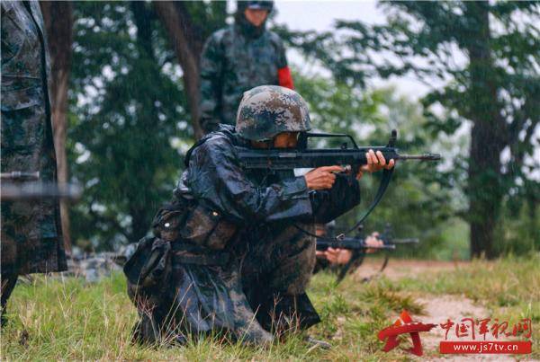 射击手机游戏盘点_手机射击fps游戏_射击手机游戏单机