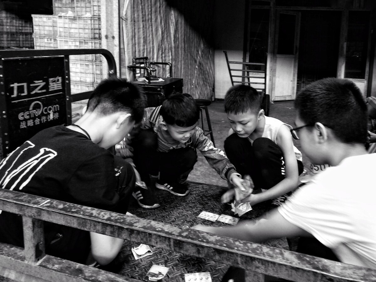 纸牌配对手机游戏下载-纸牌游戏：智力挑战与休闲娱乐，你真的了
