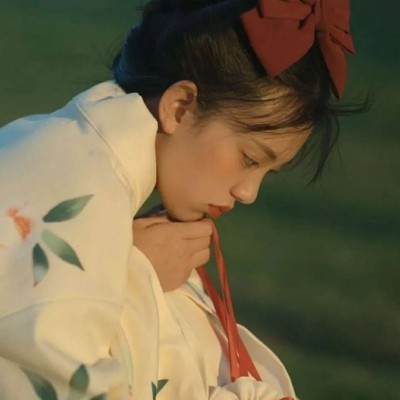 李娜丽_李娜丽是中国人吗_李娜丽短发