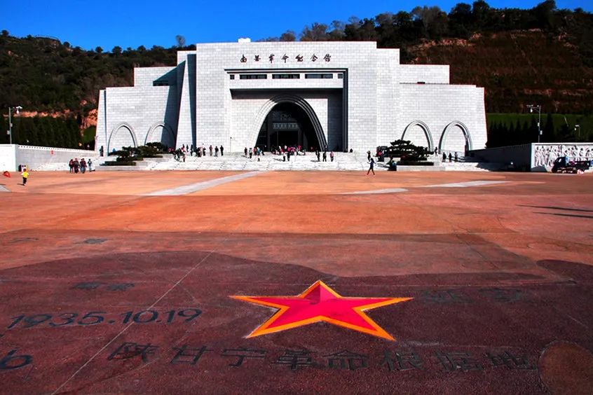 火车游戏手机版2020_西部牛仔火车游戏_手机游戏西部火车