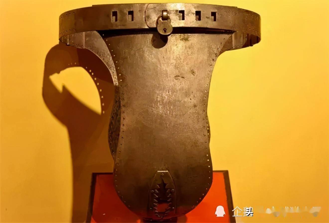 手机游戏摇杆锁定_锁定摇杆导航什么意思_锁定摇杆手机游戏