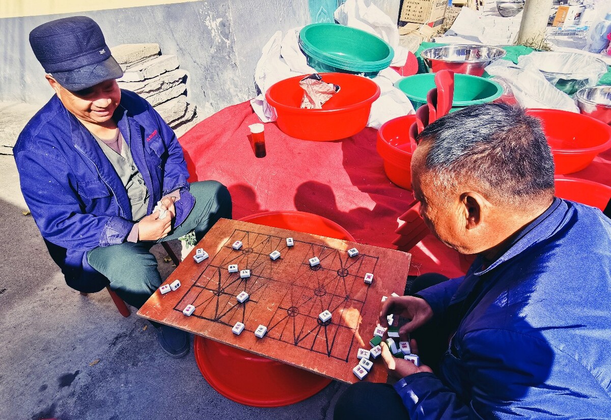 手机在线军棋小游戏_手机游戏军棋玩法_玩法手机游戏军棋有哪些