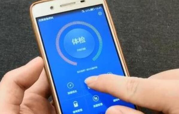 玩手机游戏太卡了_手机为啥玩游戏太卡了_玩手机游戏很卡